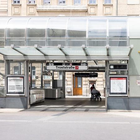 Yeshello Central Station Studio Wina Bagian luar foto